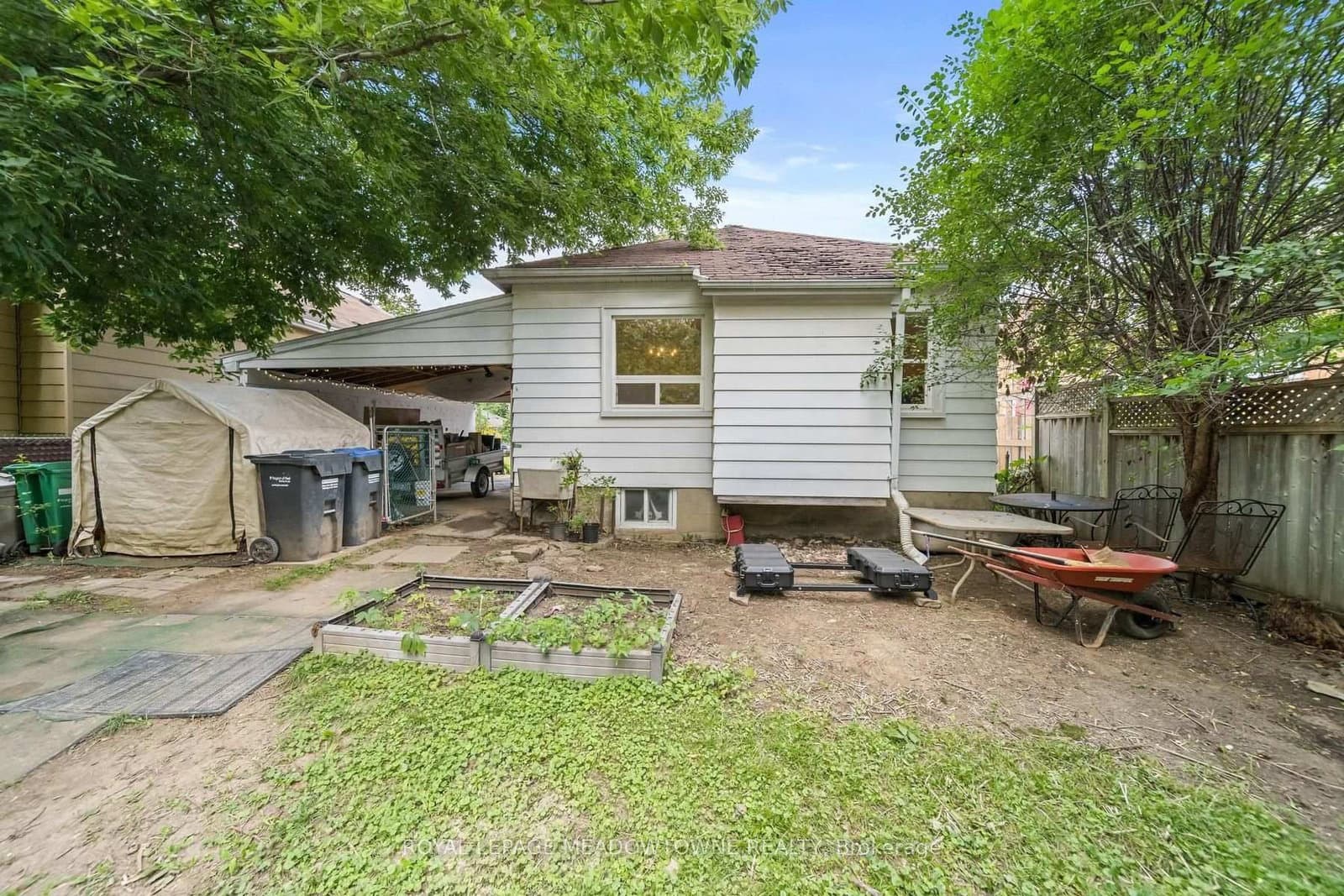 27 Royce Avenue thumbnail 34