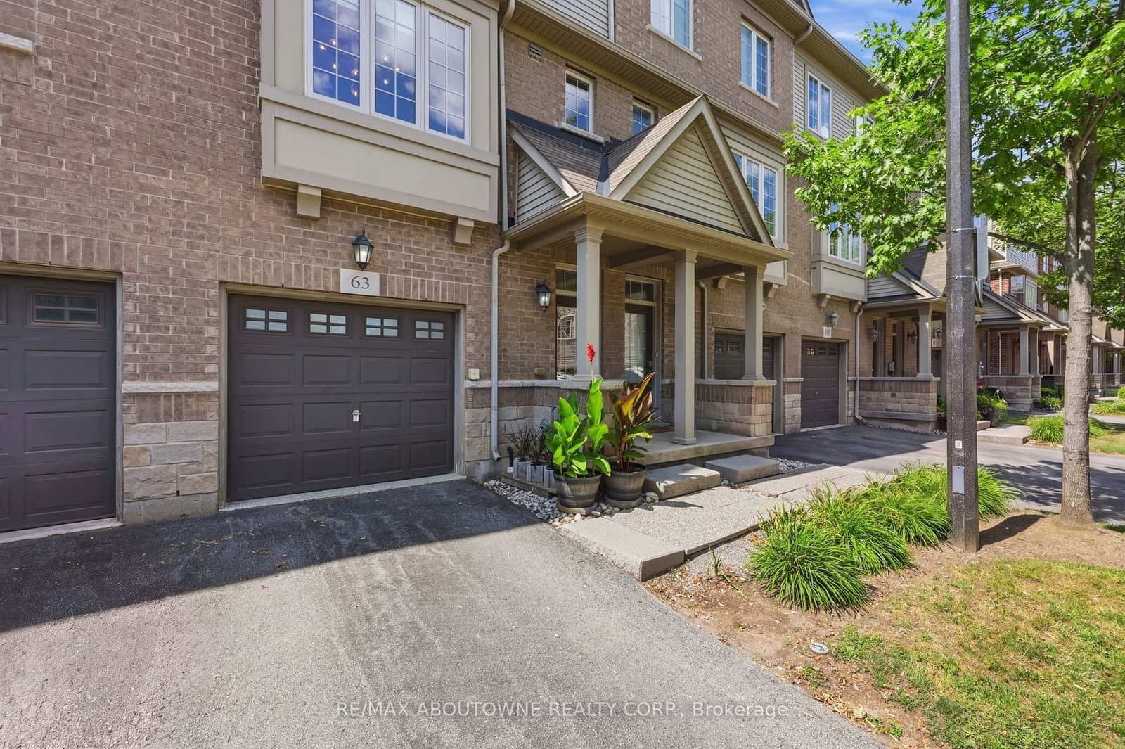 1401 E Plains Road E, Unit 63 thumbnail 3