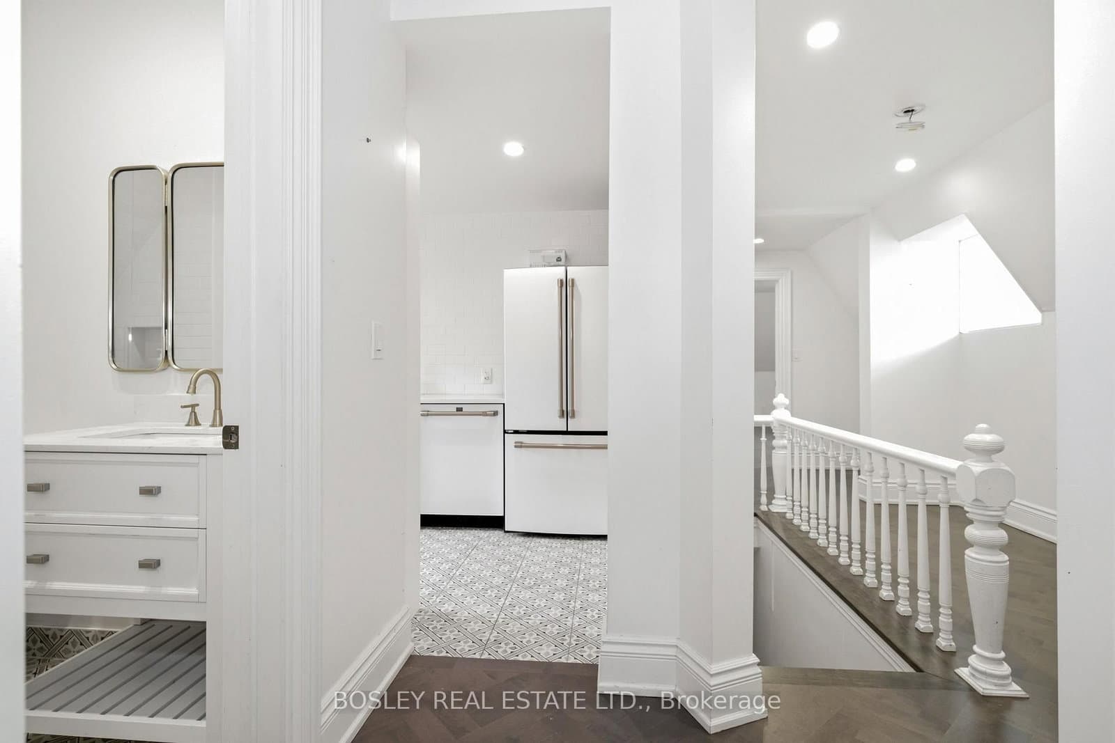 178 High Park Avenue, Unit Upper thumbnail 5