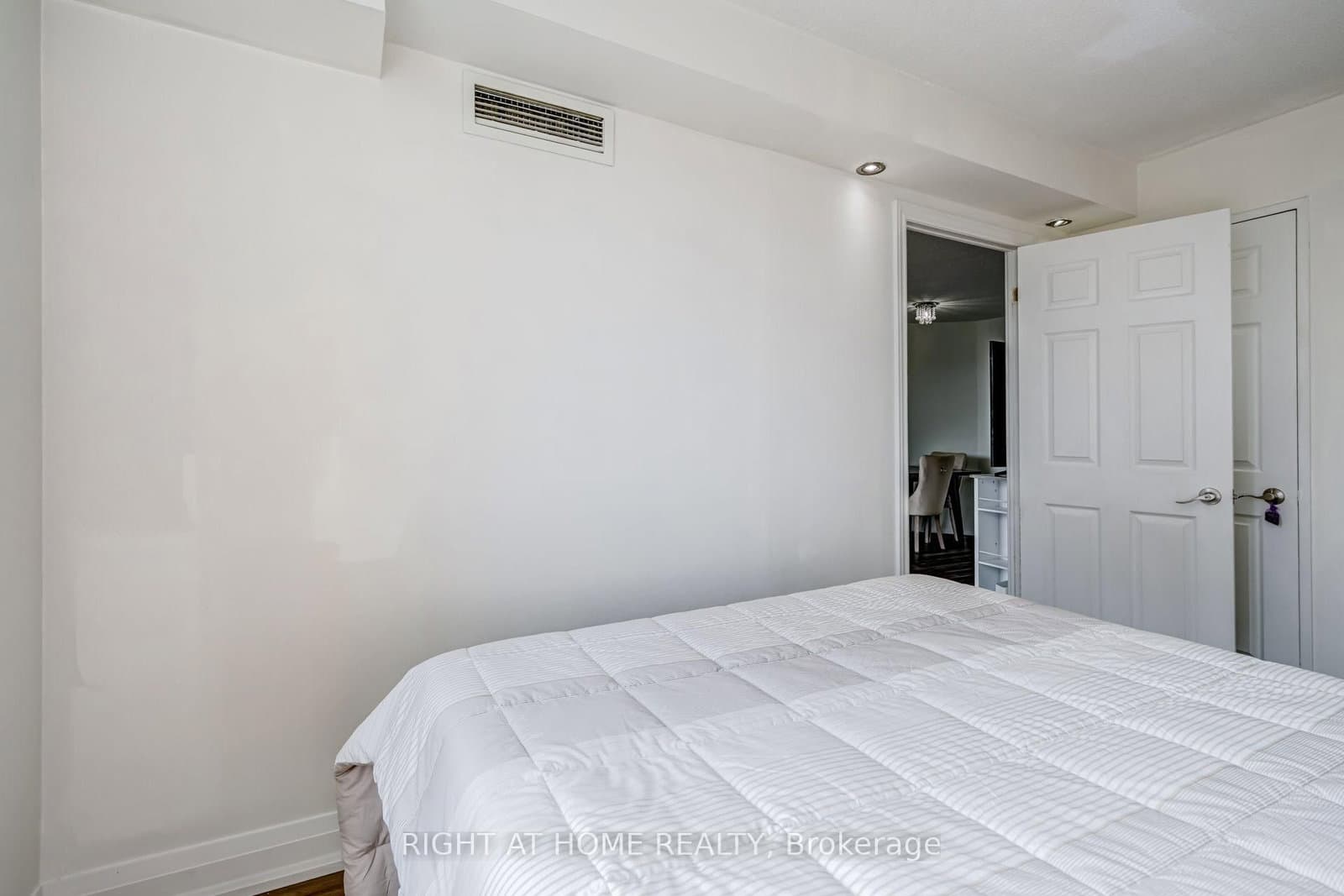 4470 Tucana Court, Unit 308 thumbnail 23