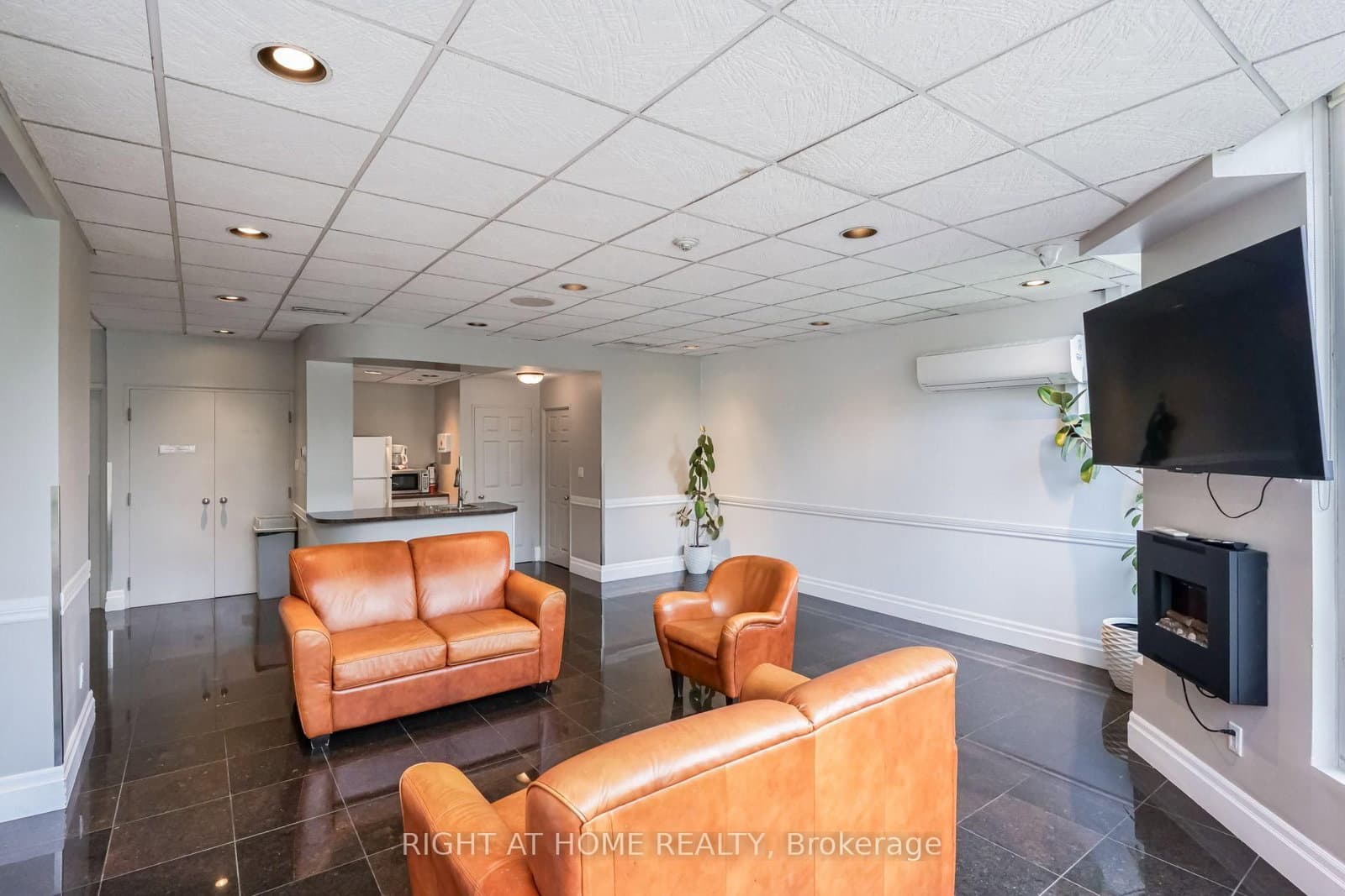 4470 Tucana Court, Unit 308 thumbnail 48