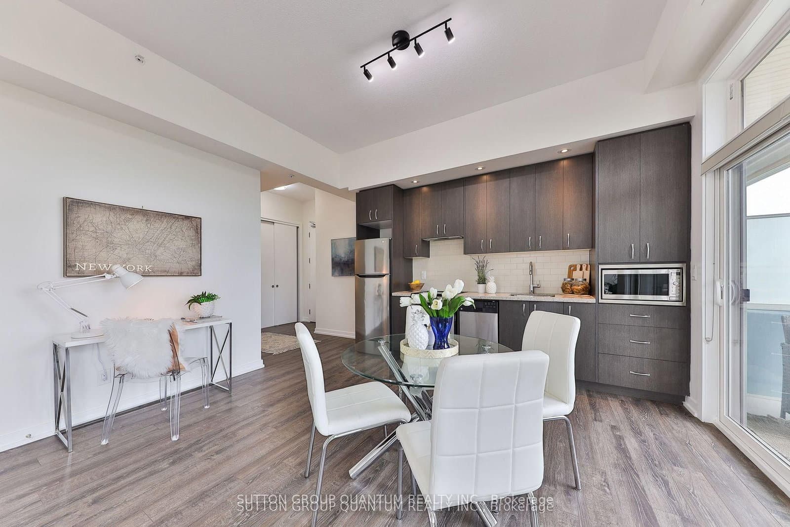 457 Plains Road E, Unit 418 thumbnail 22