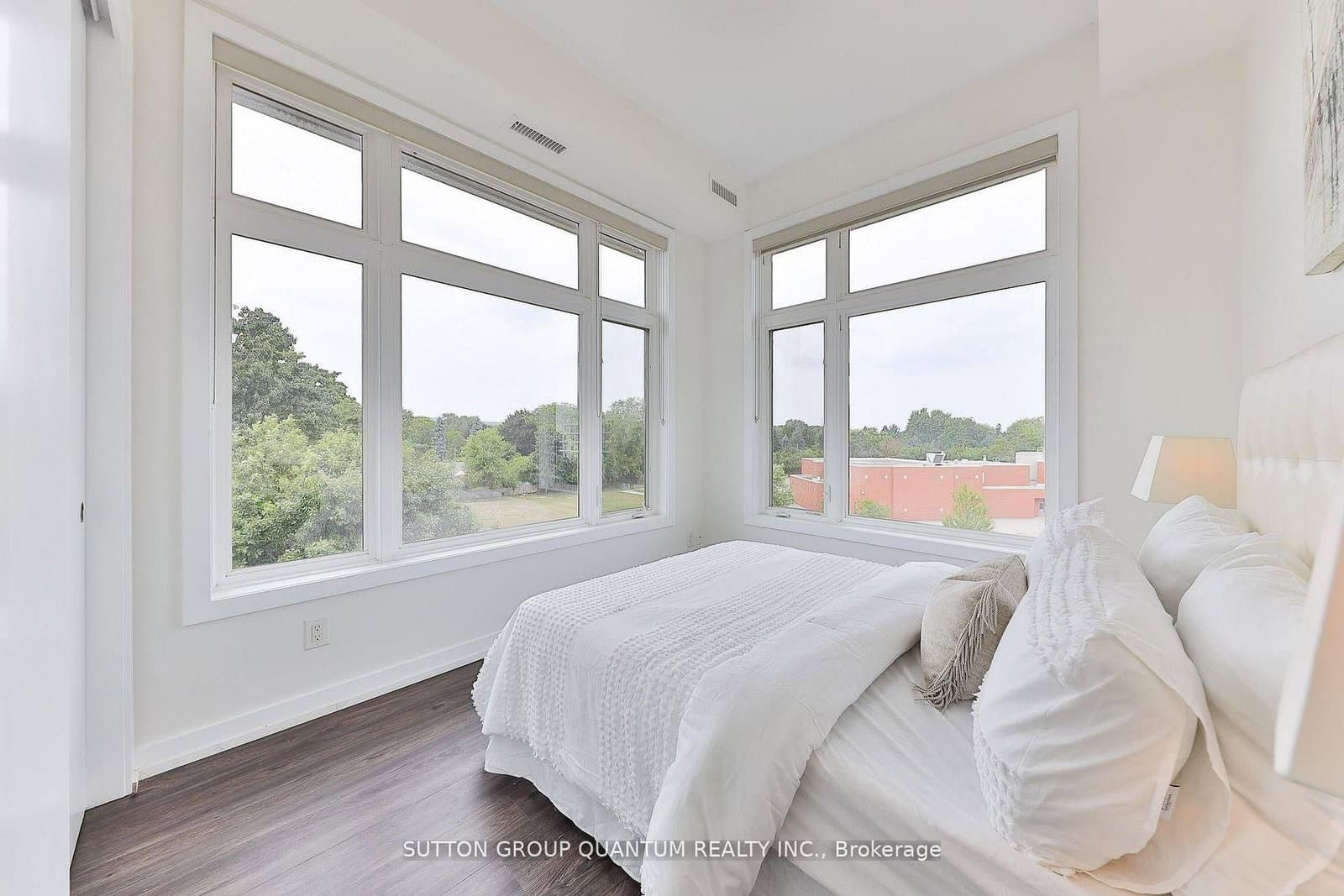 457 Plains Road E, Unit 418 thumbnail 32