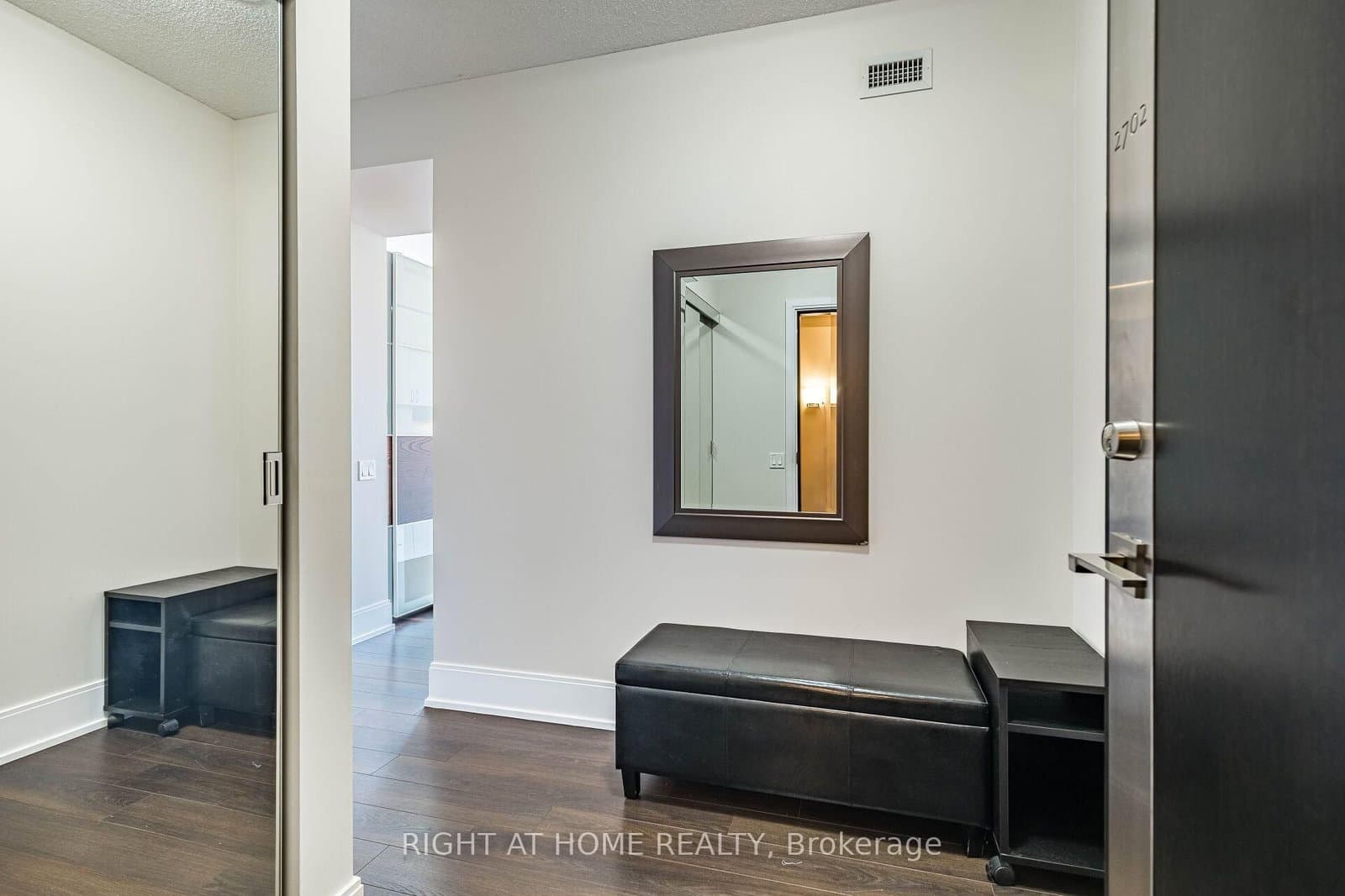 15 Viking Lane, Unit #2702 thumbnail 10