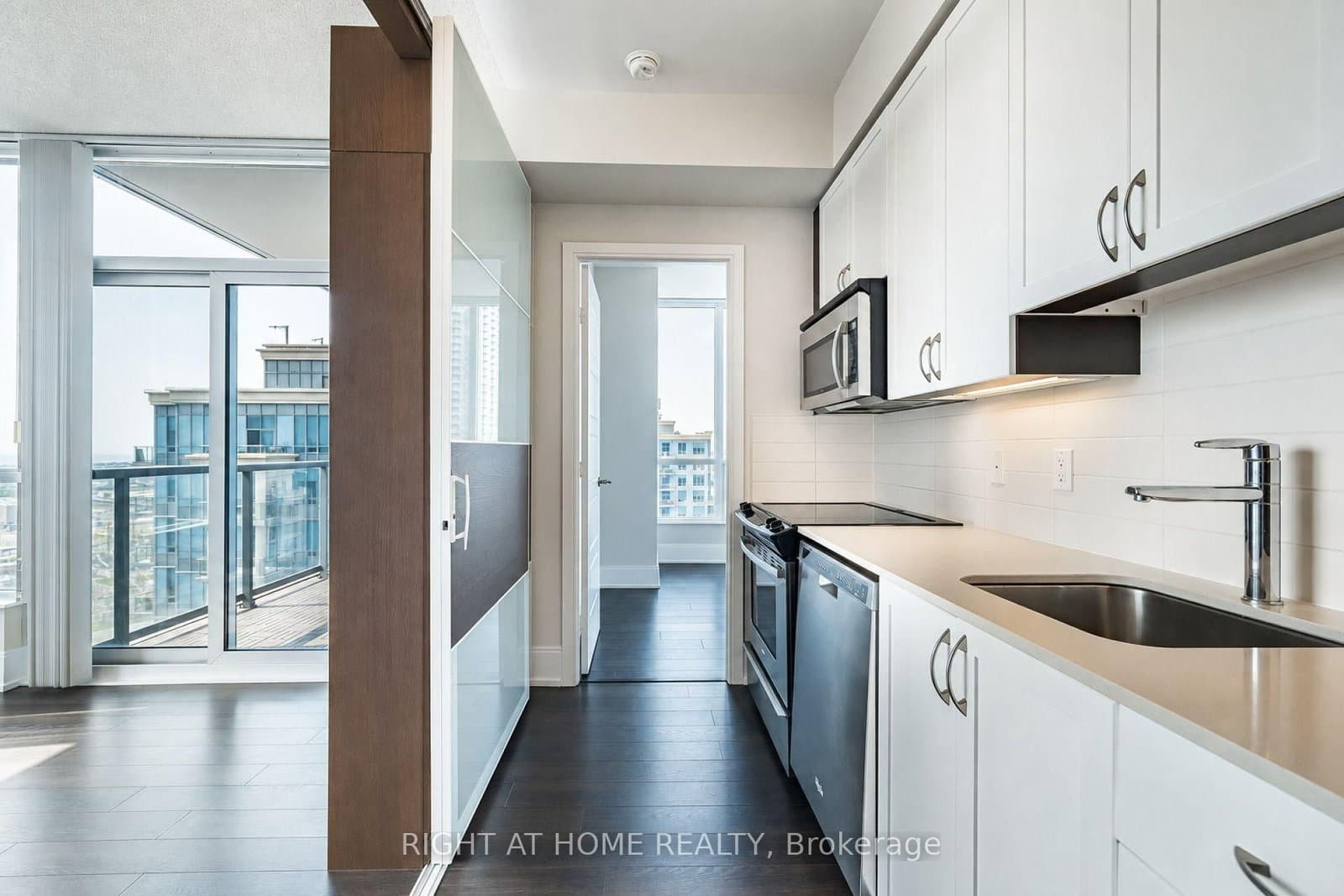 15 Viking Lane, Unit #2702 thumbnail 13