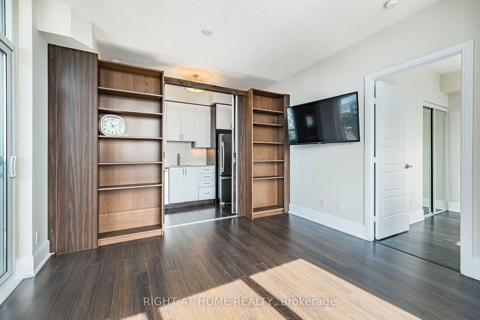 15 Viking Lane, Unit #2702 thumbnail 15