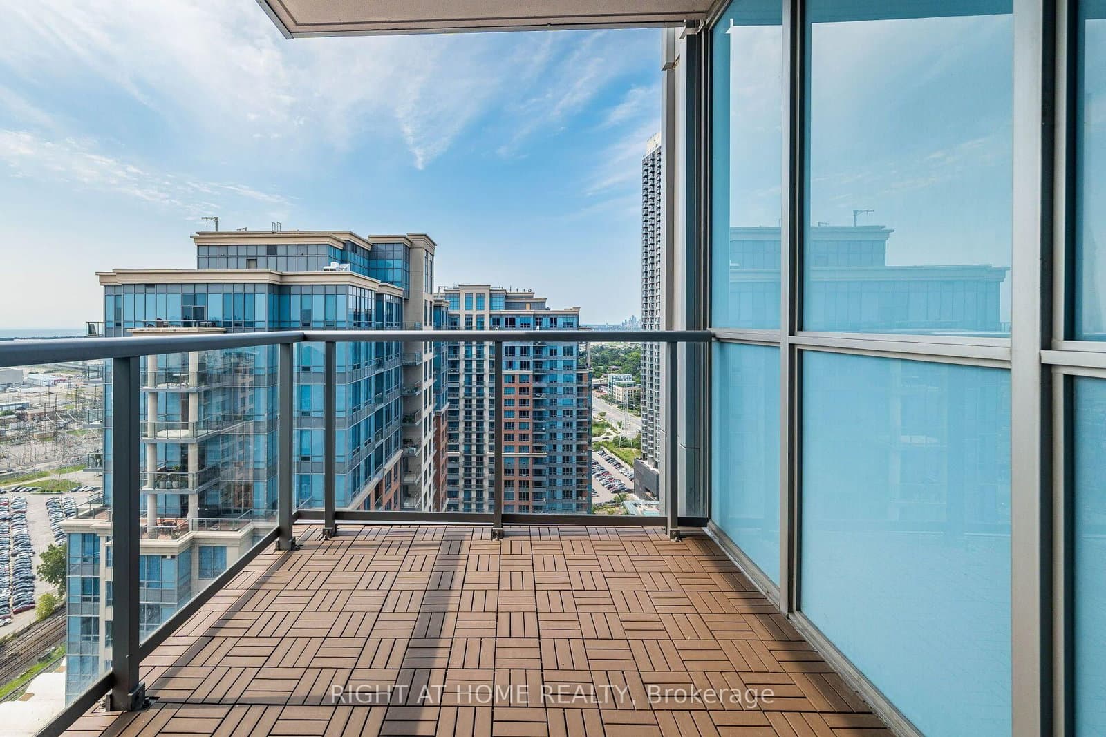 15 Viking Lane, Unit #2702 thumbnail 18