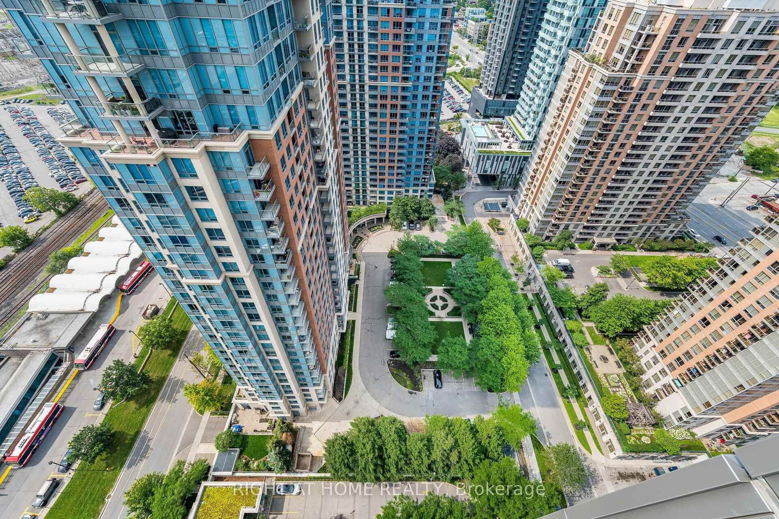 15 Viking Lane, Unit #2702 thumbnail 21