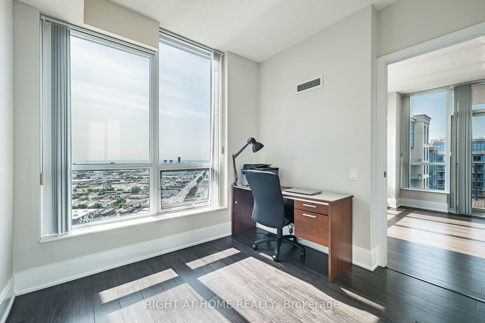 15 Viking Lane, Unit #2702 thumbnail 26