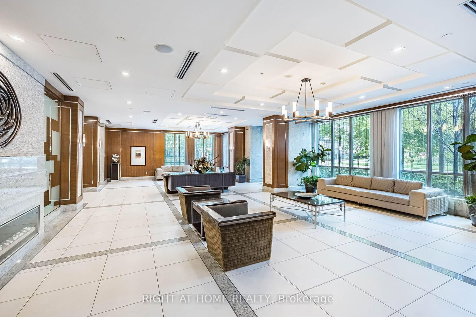 15 Viking Lane, Unit #2702 thumbnail 5