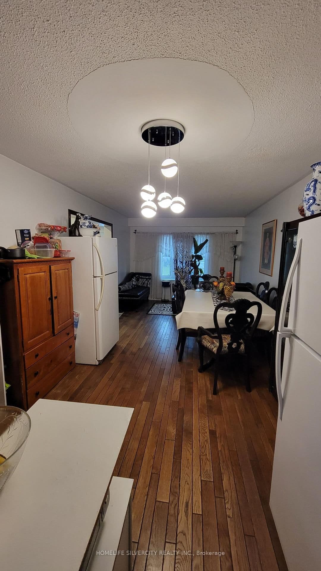 900 Central Park Drive, Unit 36 thumbnail 3