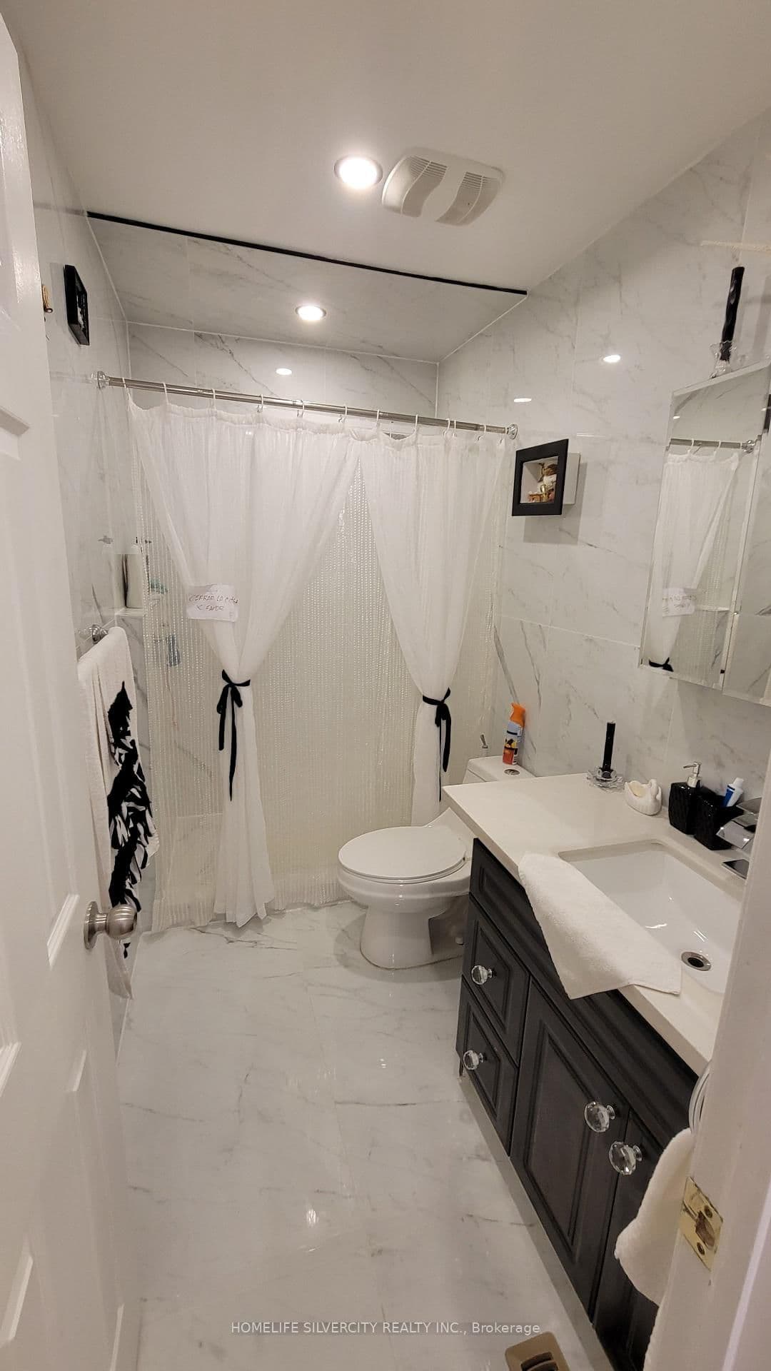 900 Central Park Drive, Unit 36 thumbnail 7