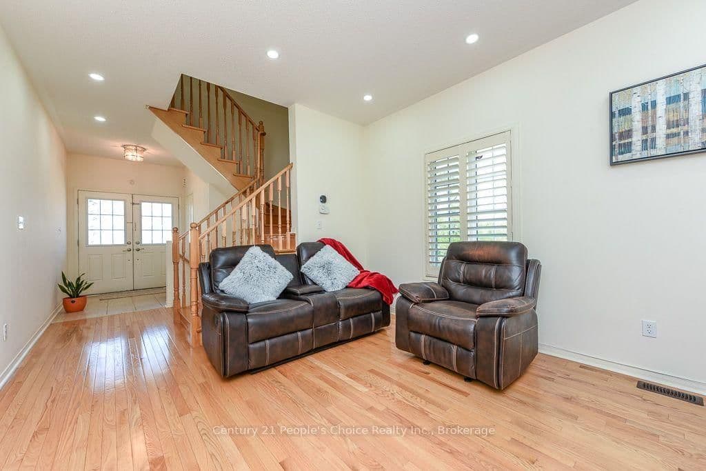 270 Brussels Avenue thumbnail 10