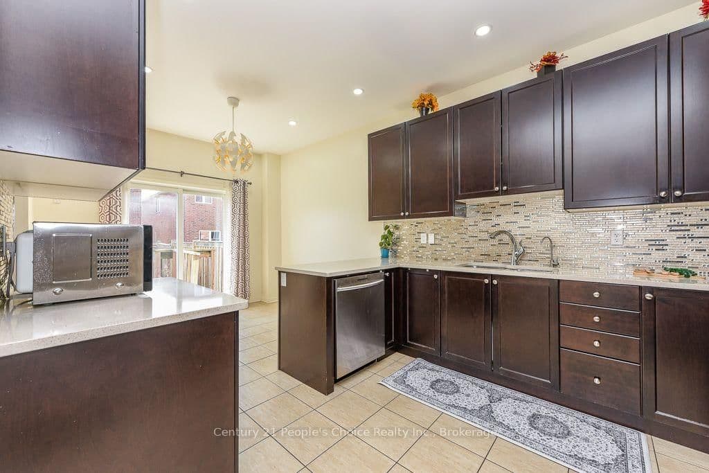 270 Brussels Avenue thumbnail 19