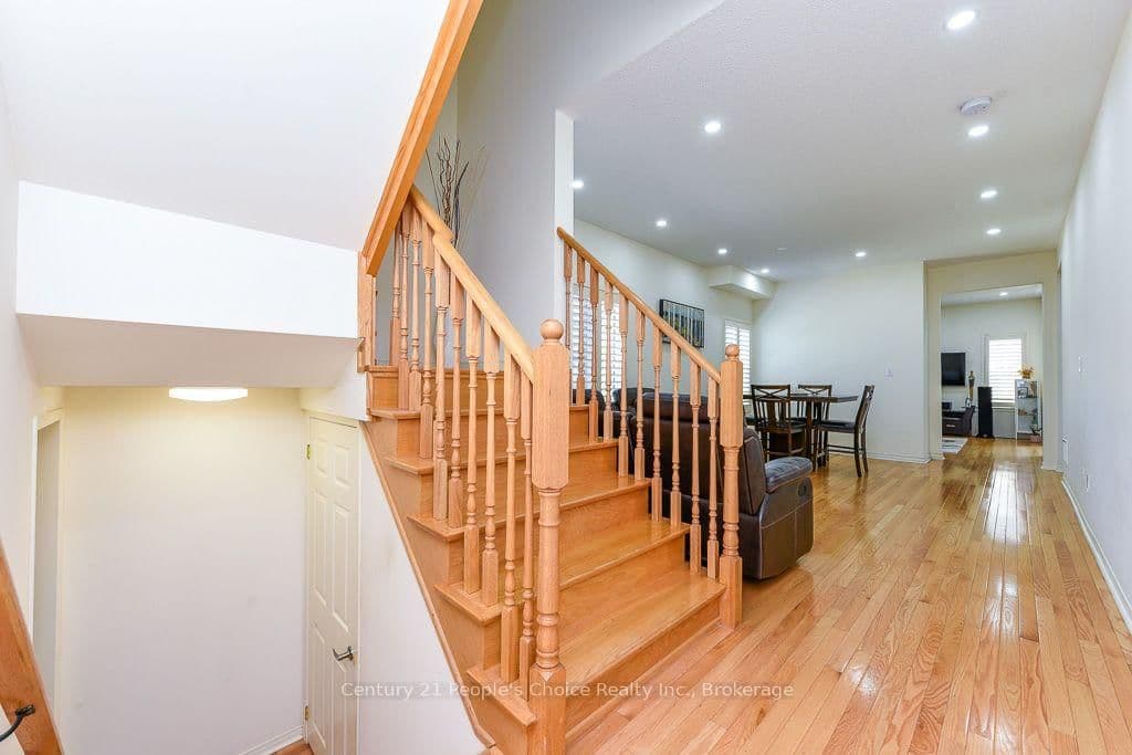 270 Brussels Avenue thumbnail 4
