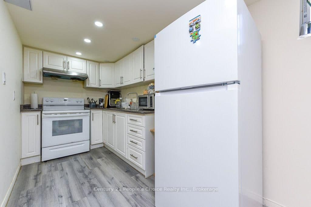 270 Brussels Avenue thumbnail 40