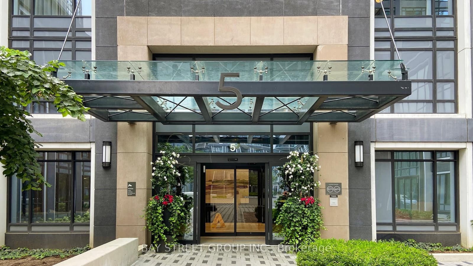 5 Mabelle Avenue, Unit 4032 thumbnail 5