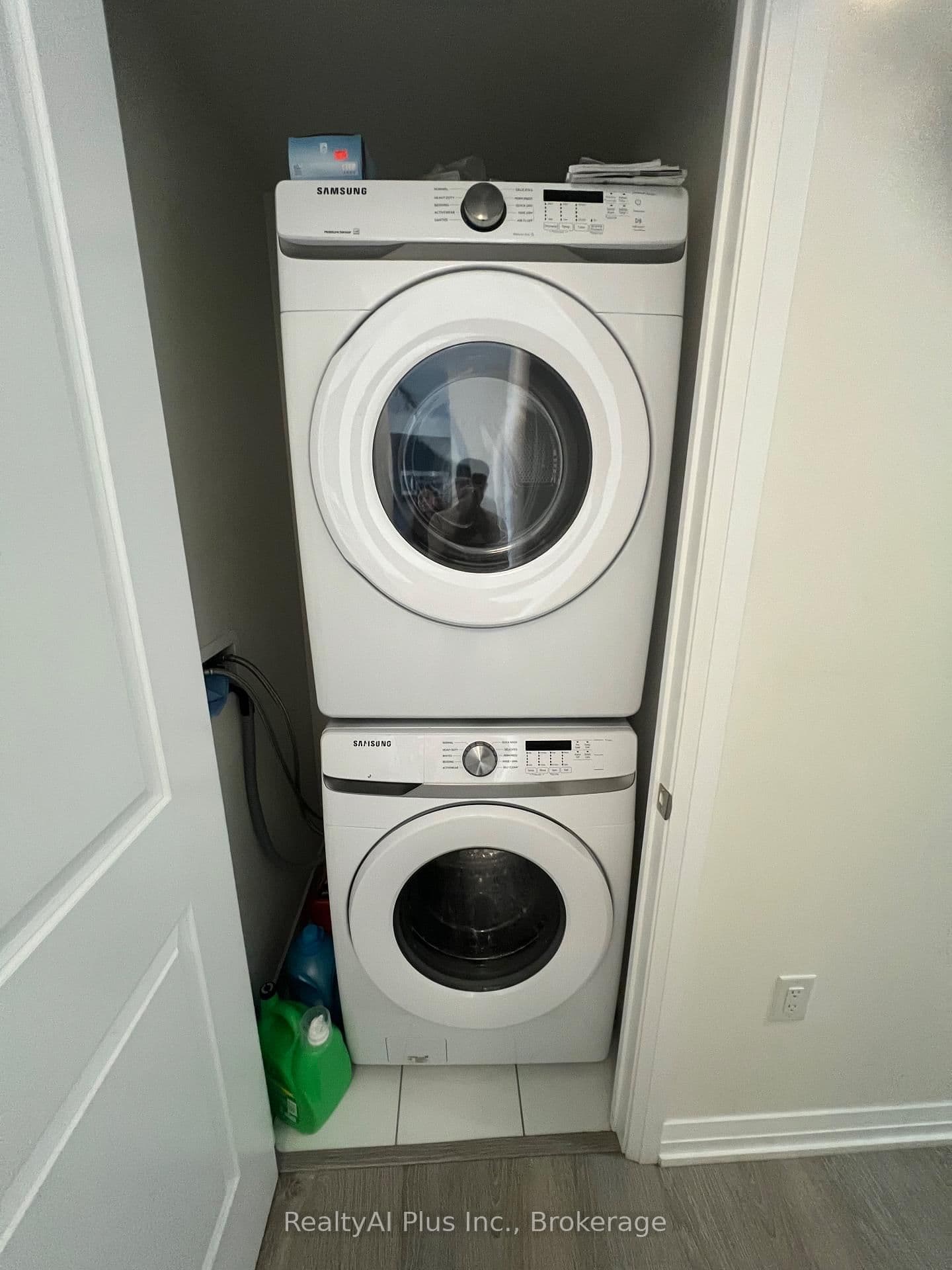 50 Thomas Riley Road, Unit 804 #Room thumbnail 22