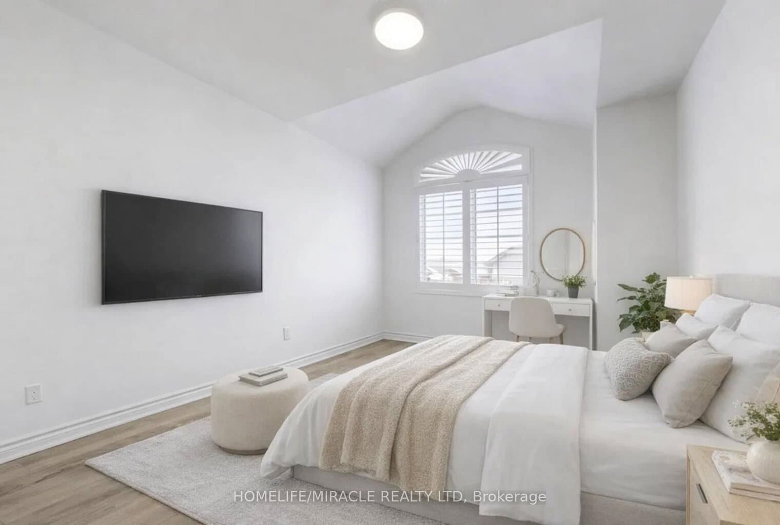 1587 Moira Crescent thumbnail 20
