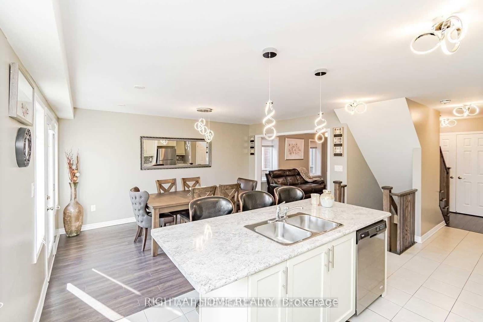 1631 Leblanc Court thumbnail 14
