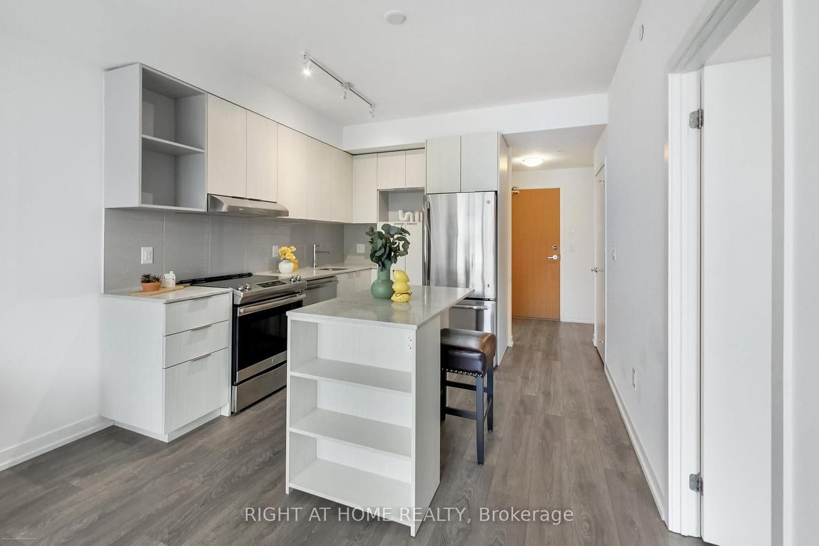 2520 Eglinton Avenue W, Unit 1602 thumbnail 10