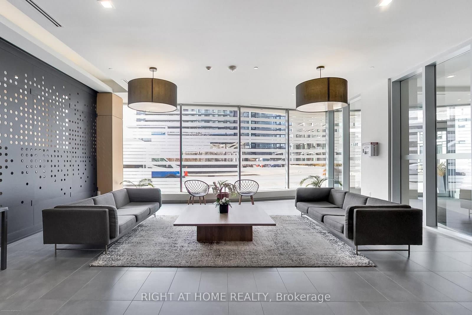 2520 Eglinton Avenue W, Unit 1602 thumbnail 18