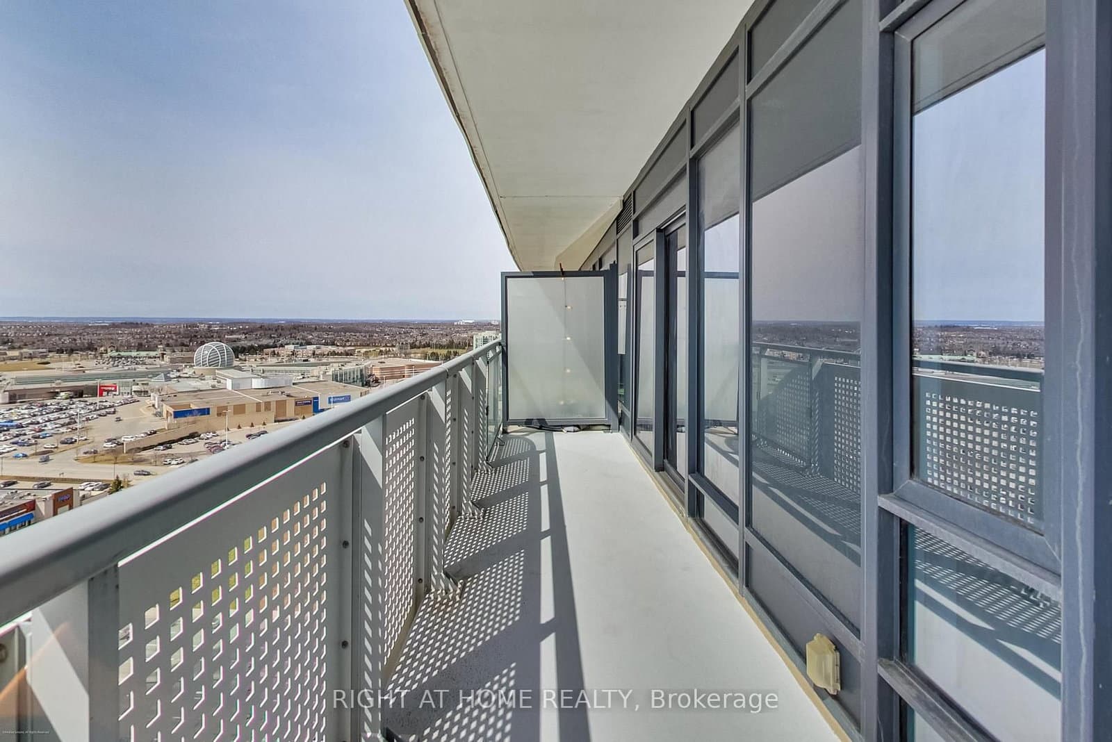 2520 Eglinton Avenue W, Unit 1602 thumbnail 20