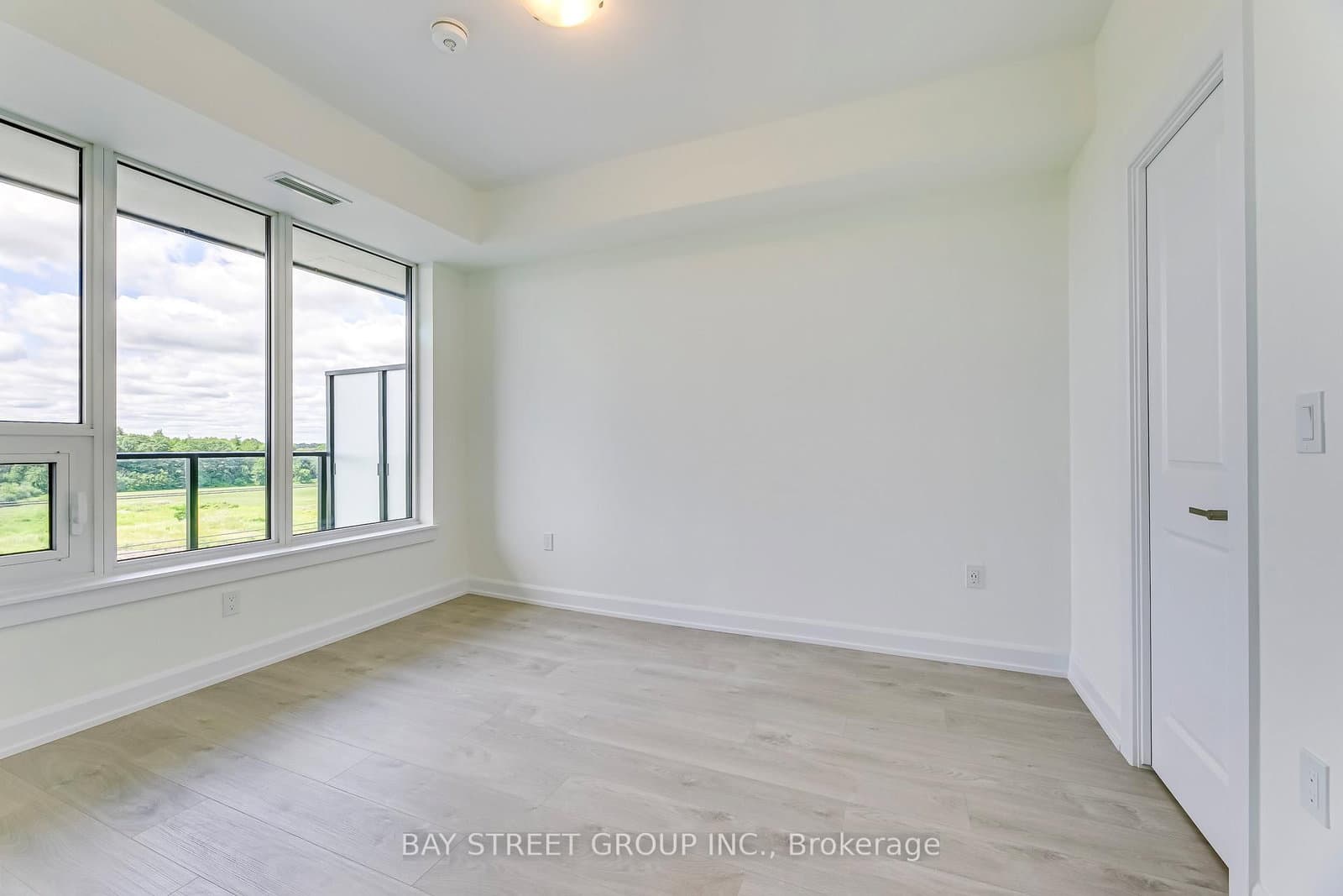 3200 William Coltson Avenue, Unit 520 thumbnail 21