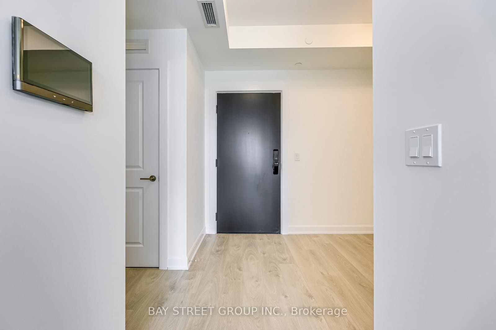 3200 William Coltson Avenue, Unit 520 thumbnail 8