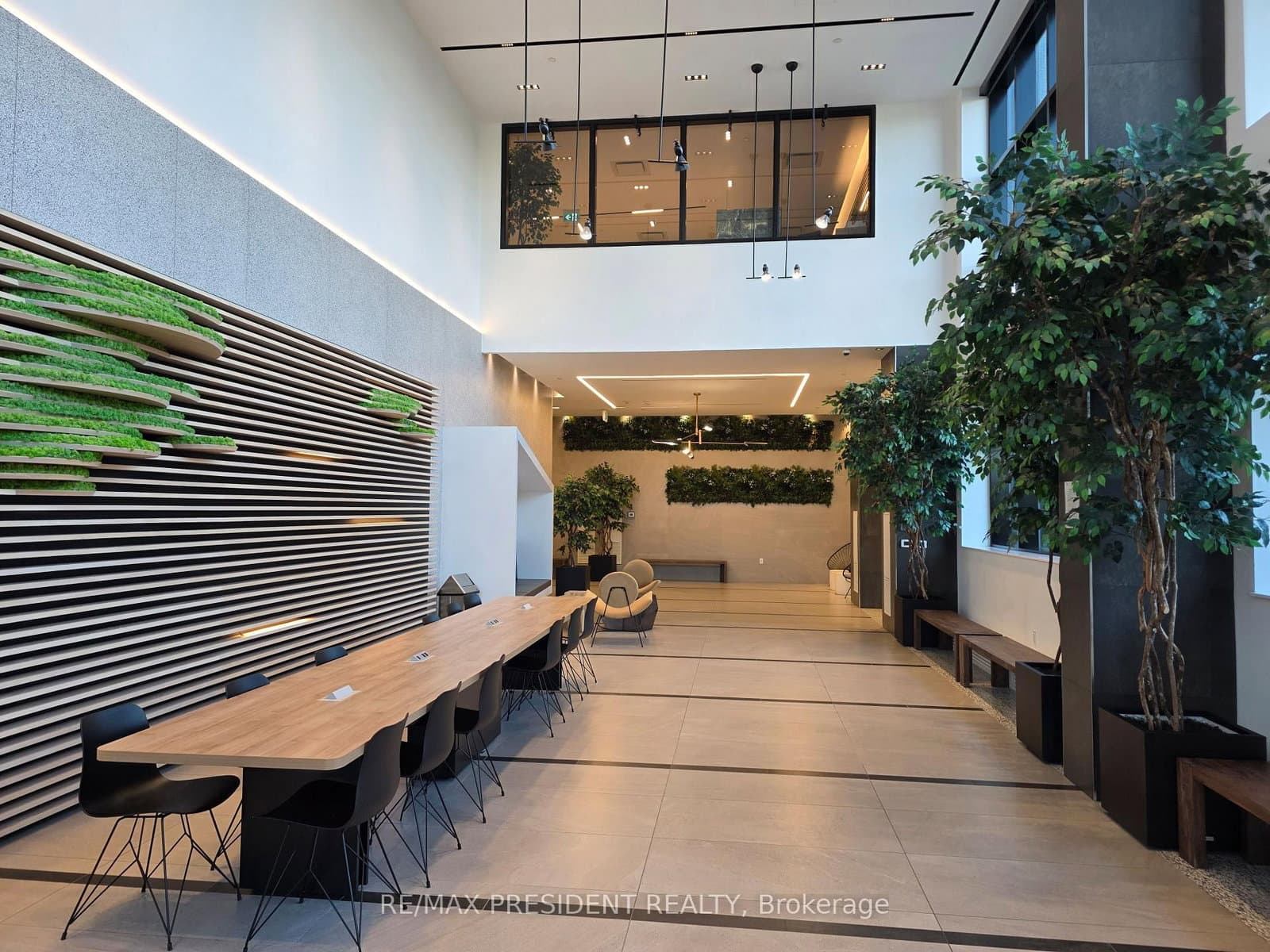 60 George Butchart Drive, Unit 112 thumbnail 20