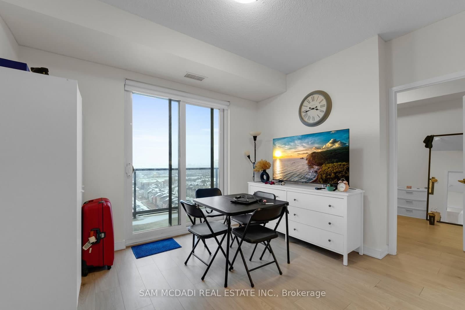 8 Nahani Way, Unit 1722 thumbnail 7