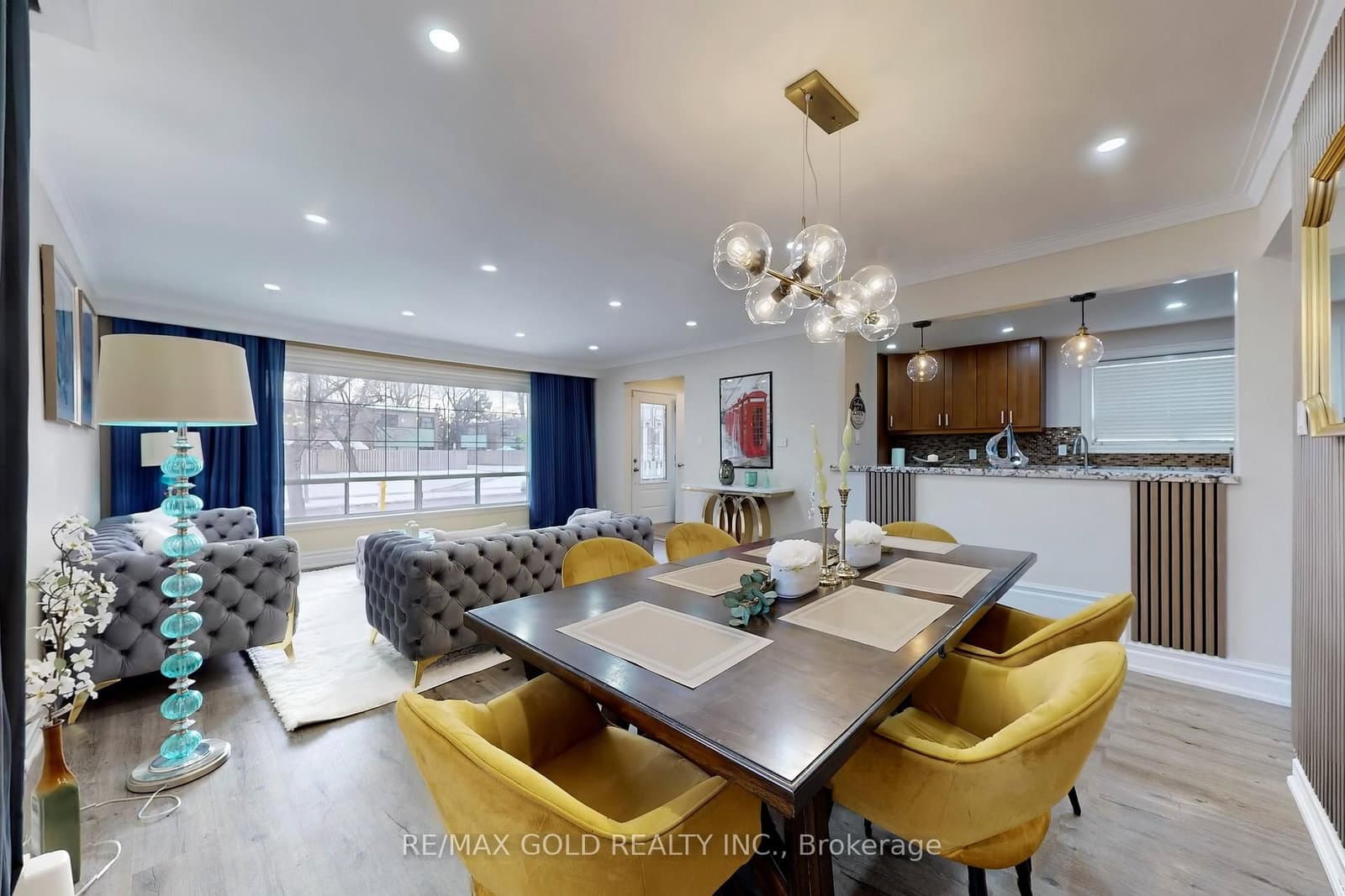 189 Kingsview Boulevard thumbnail 12