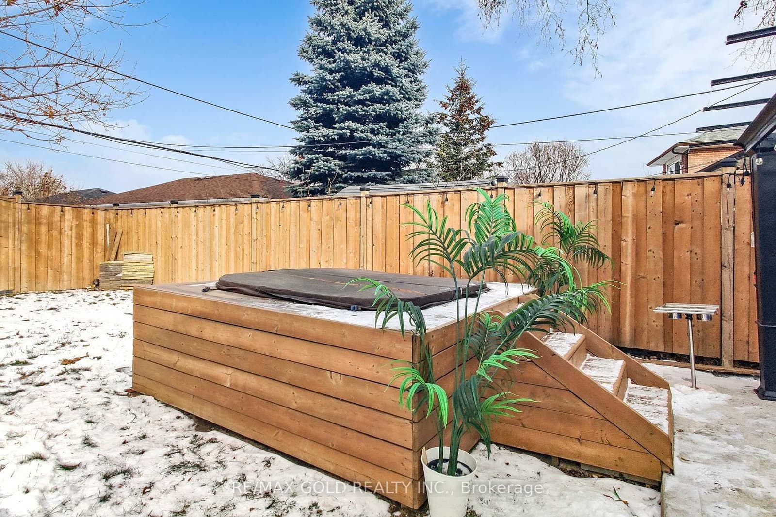 189 Kingsview Boulevard thumbnail 34