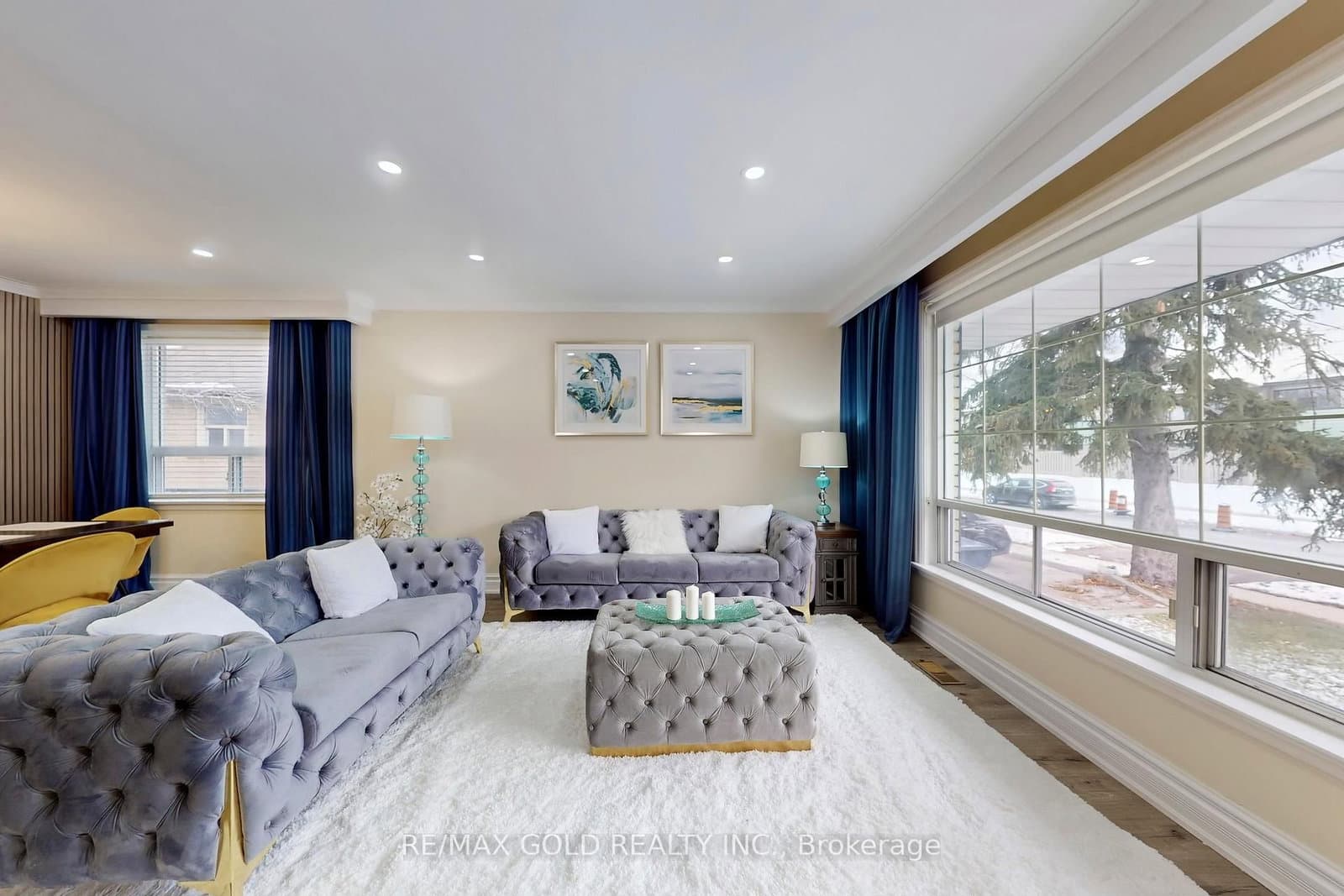 189 Kingsview Boulevard thumbnail 4