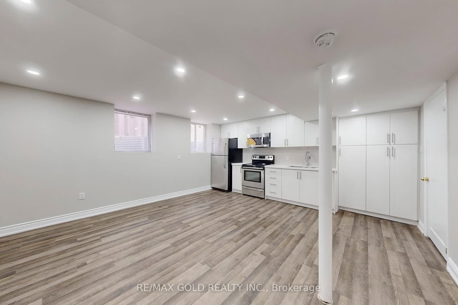 189 Kingsview Boulevard thumbnail 45