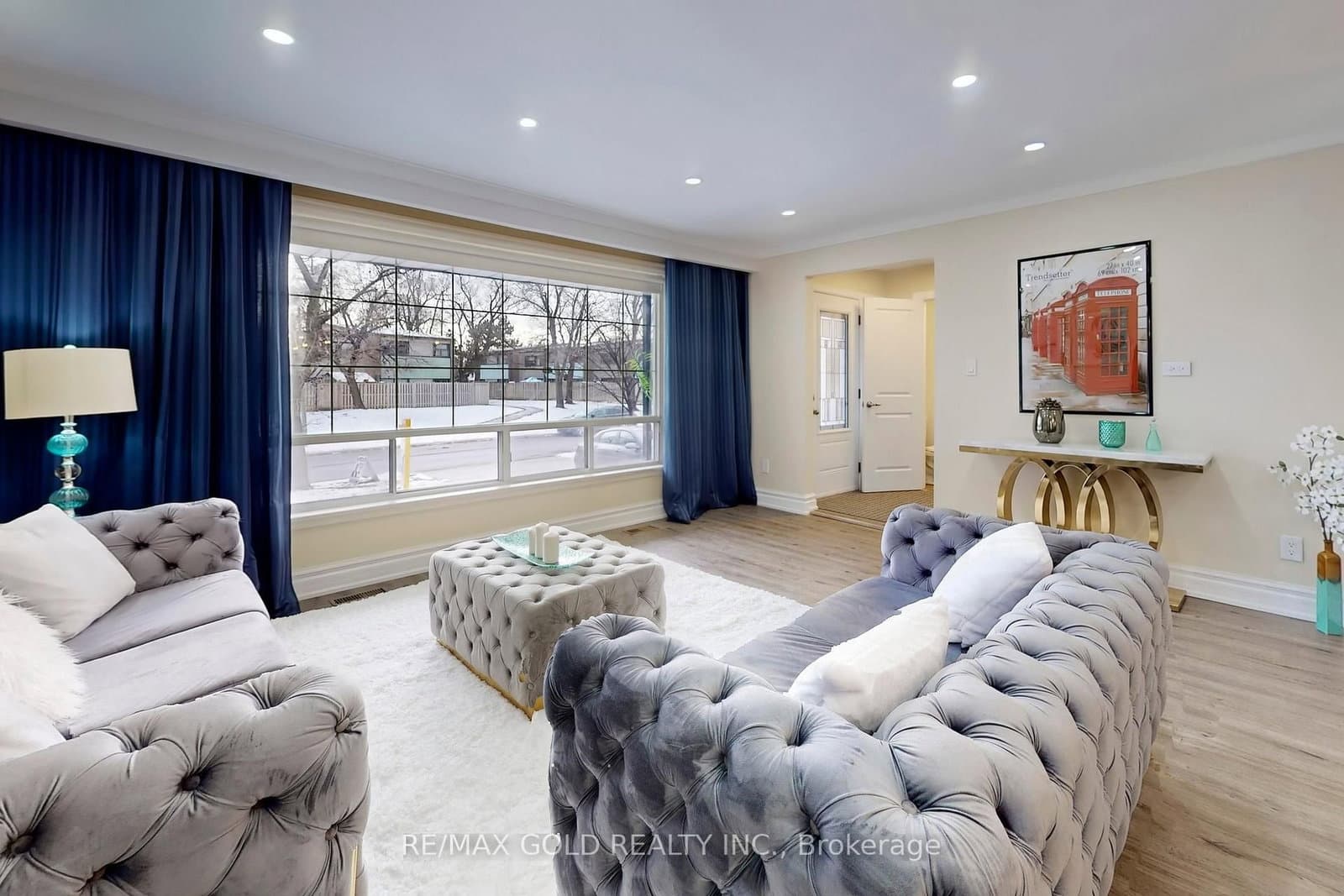 189 Kingsview Boulevard thumbnail 7