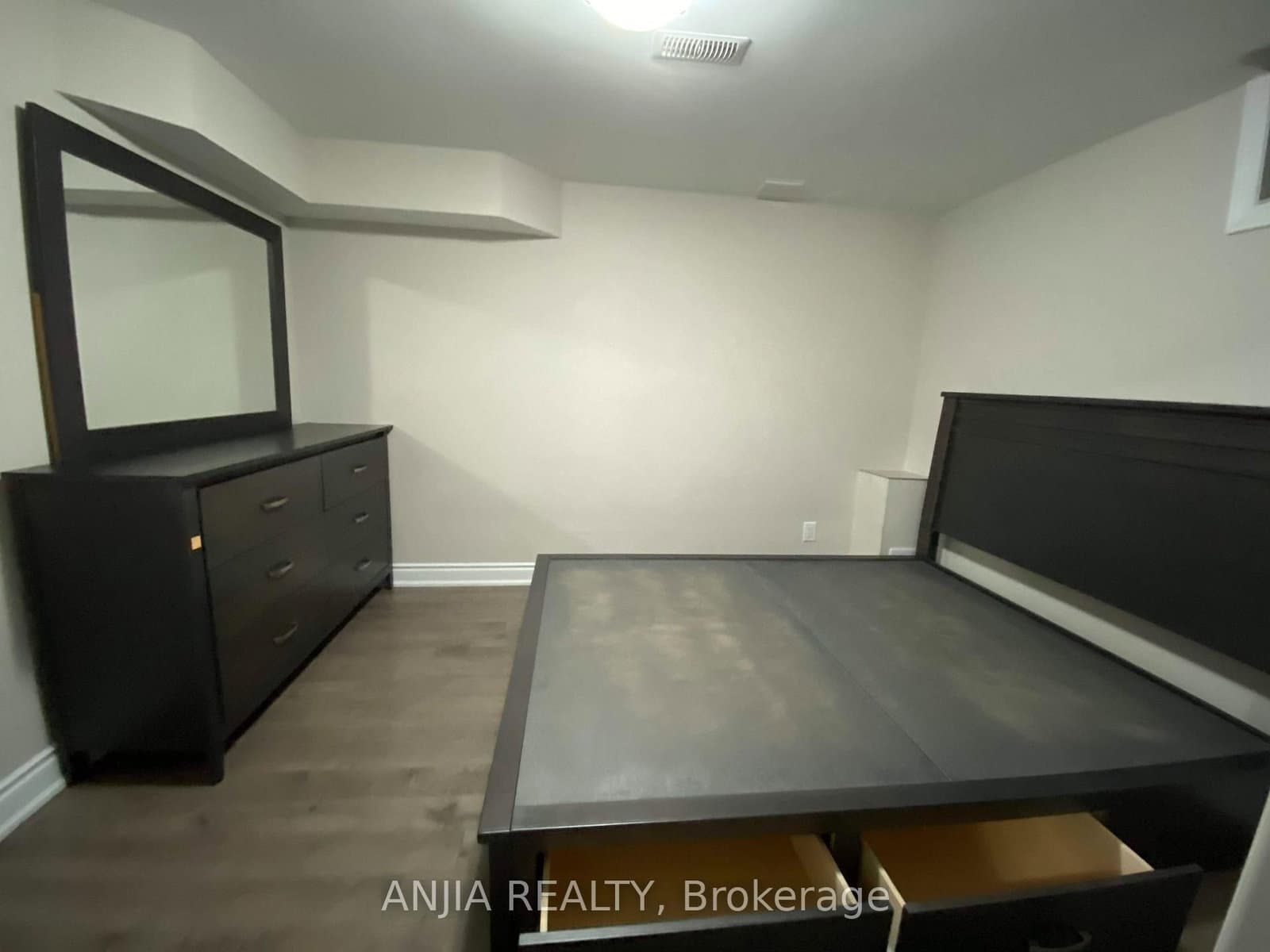 46 Rampart Drive thumbnail 11