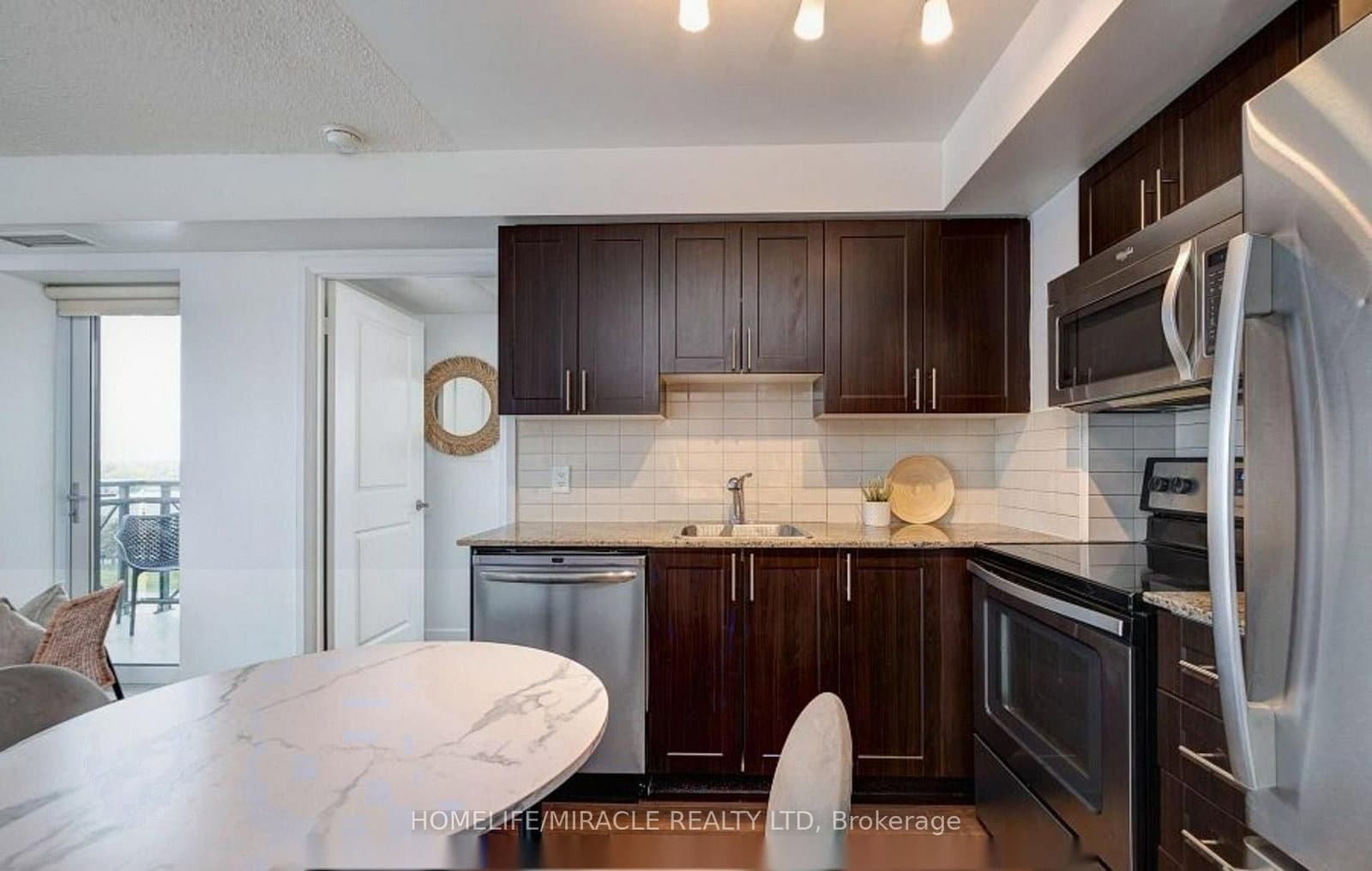 2 Eva Road, Unit 824 thumbnail 9