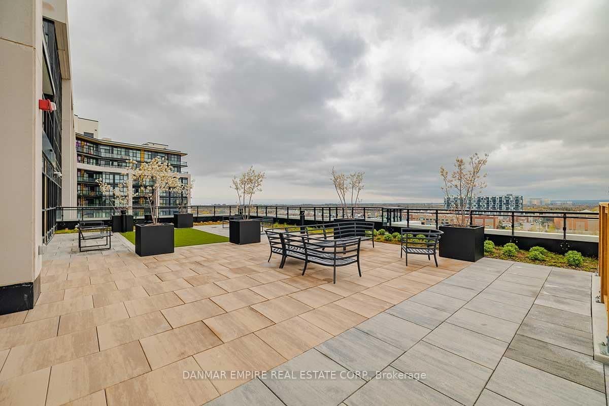 405 Dundas Street W, Unit LPH06 thumbnail 31