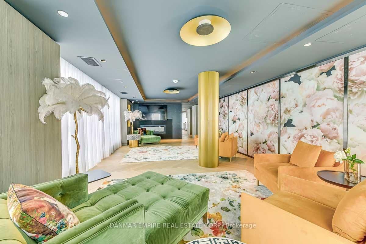 405 Dundas Street W, Unit LPH06 thumbnail 4