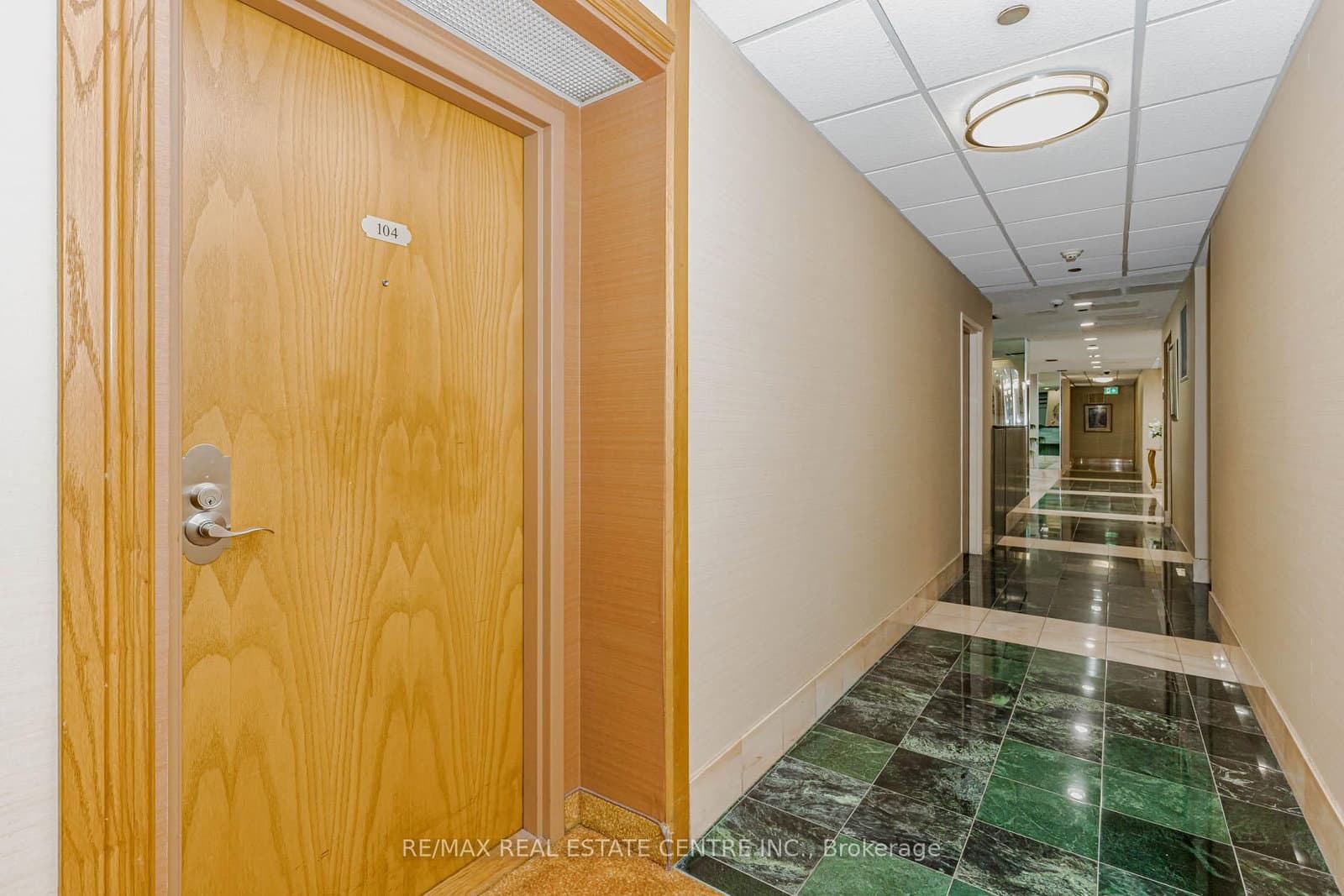 310 Mill Street S, Unit 104 thumbnail 6