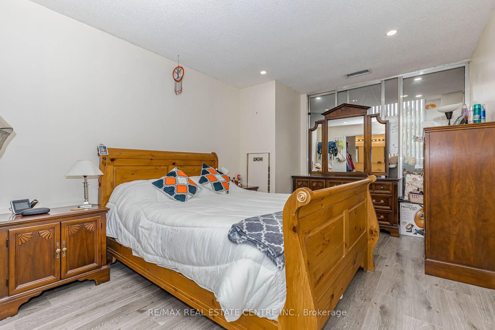 310 Mill Street S, Unit 104 thumbnail 14