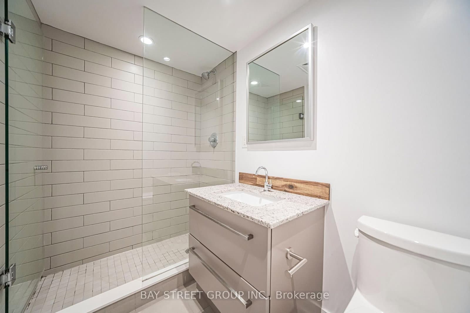 160 Flemington Road, Unit 1020 thumbnail 18