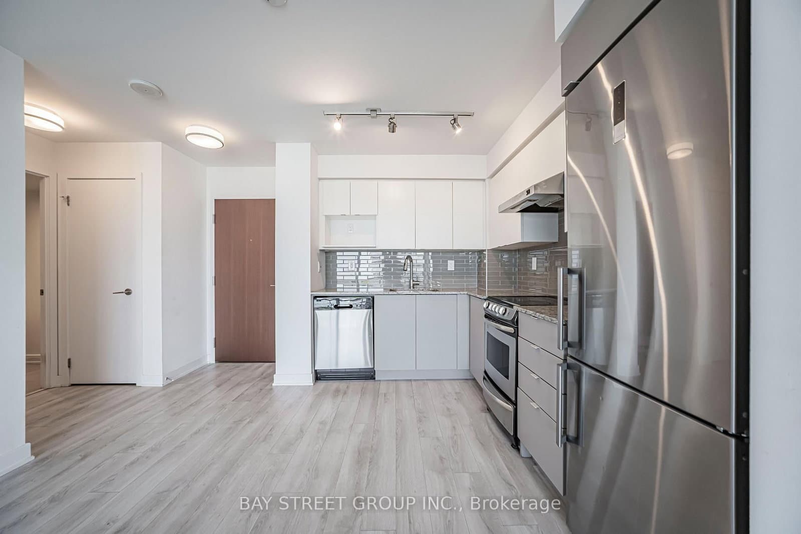 160 Flemington Road, Unit 1020 thumbnail 24