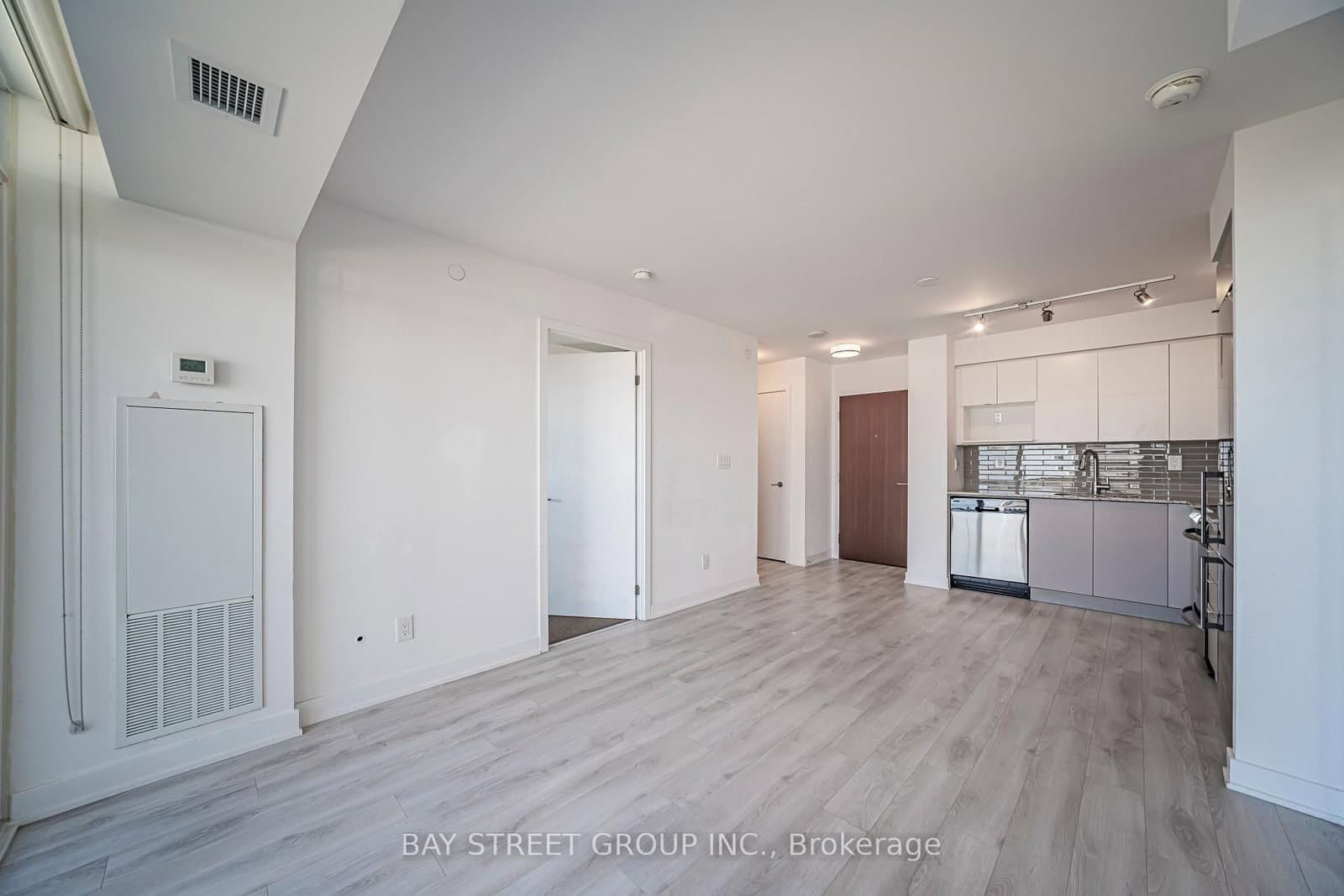 160 Flemington Road, Unit 1020 thumbnail 31