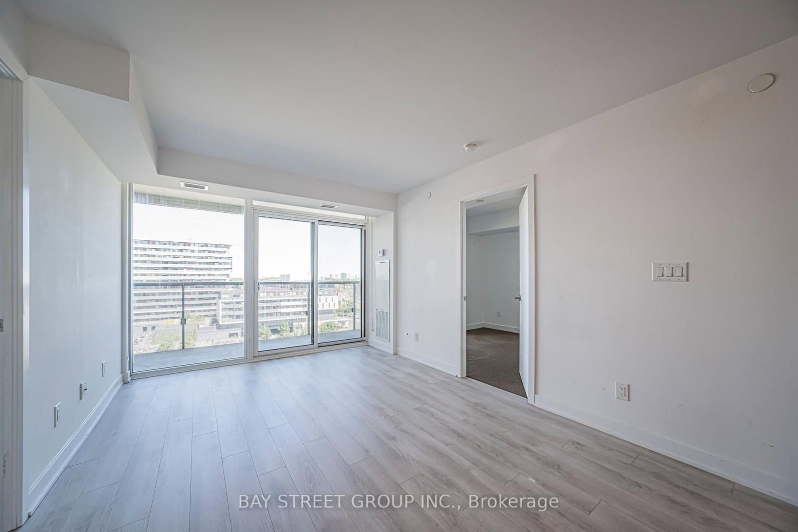160 Flemington Road, Unit 1020 thumbnail 33