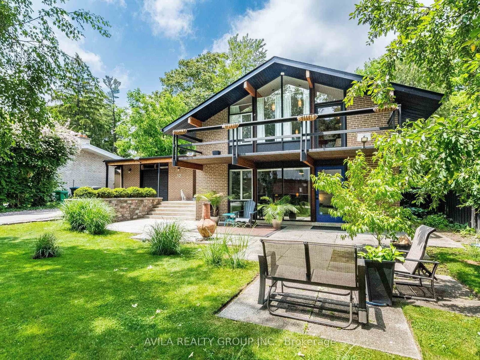 12 Woodbrook Drive - Image 1