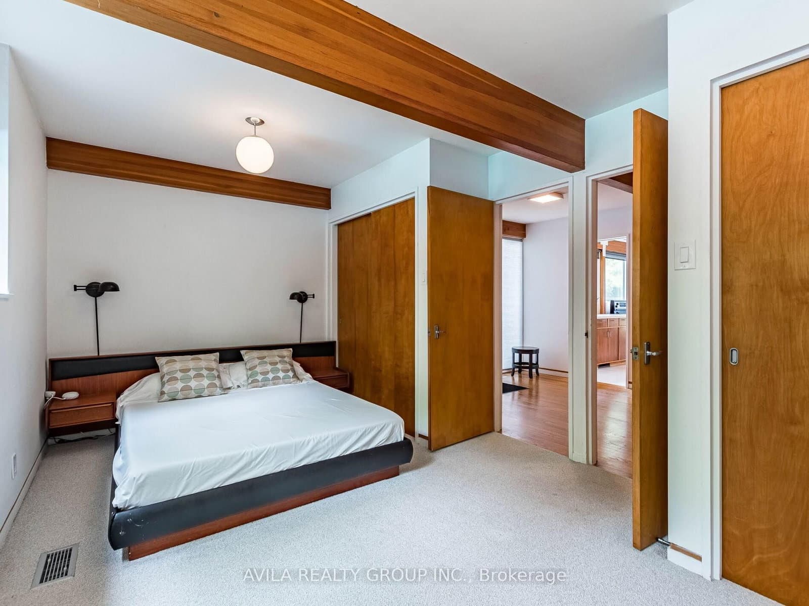 12 Woodbrook Drive thumbnail 9