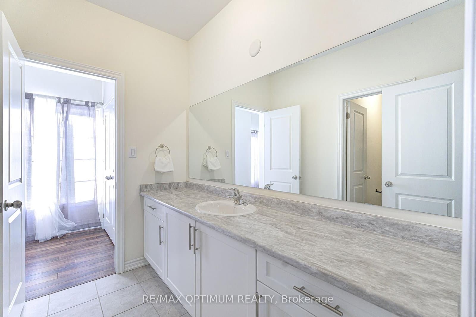 46 Eastman Drive thumbnail 29