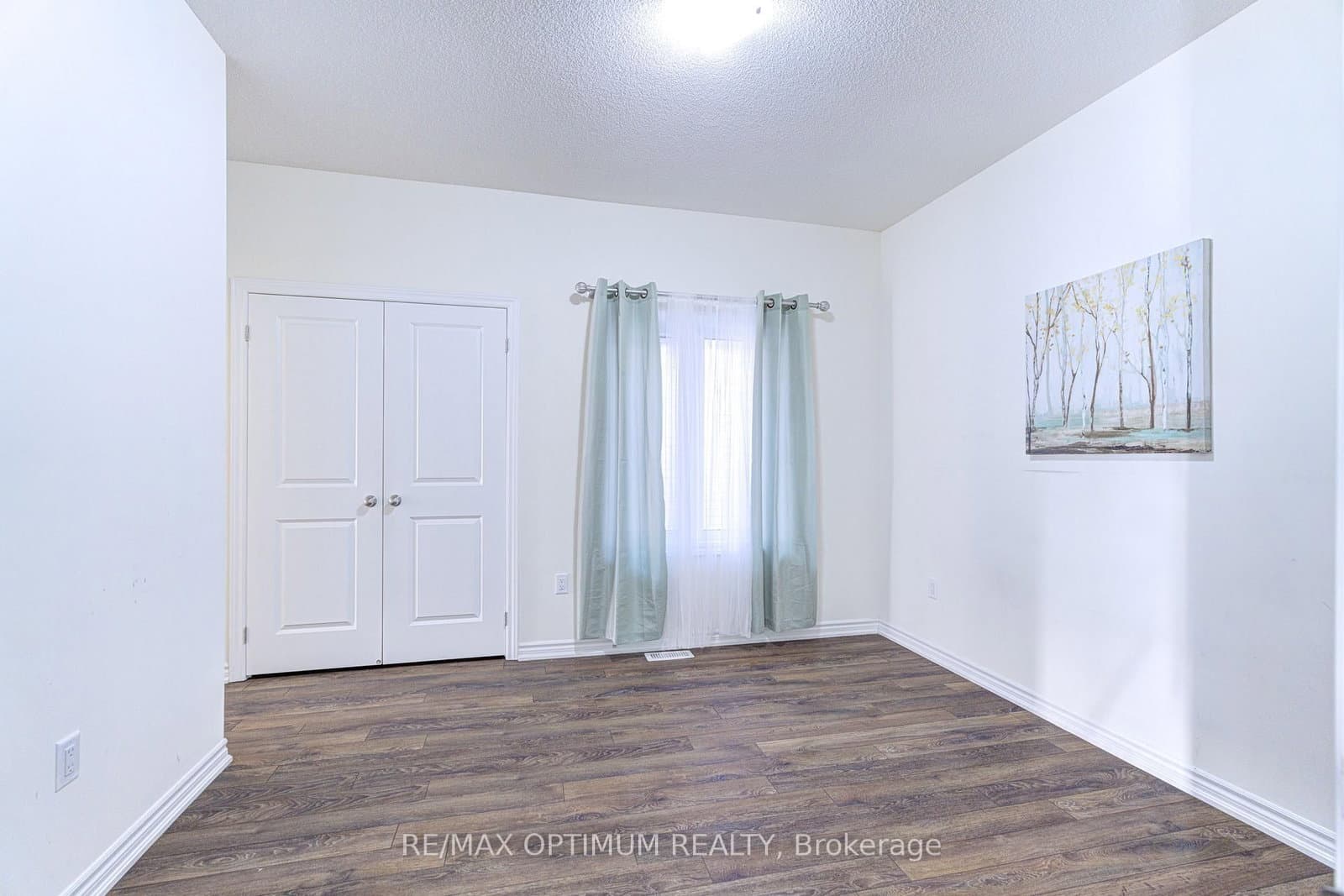 46 Eastman Drive thumbnail 31